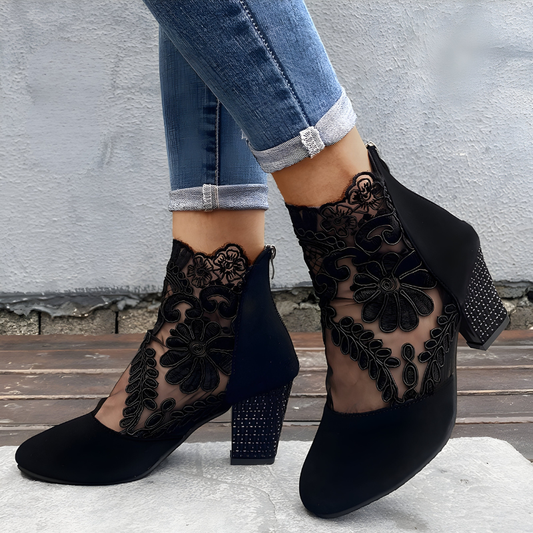 Nora | Elegantes zapatos de tacón alto de encaje
