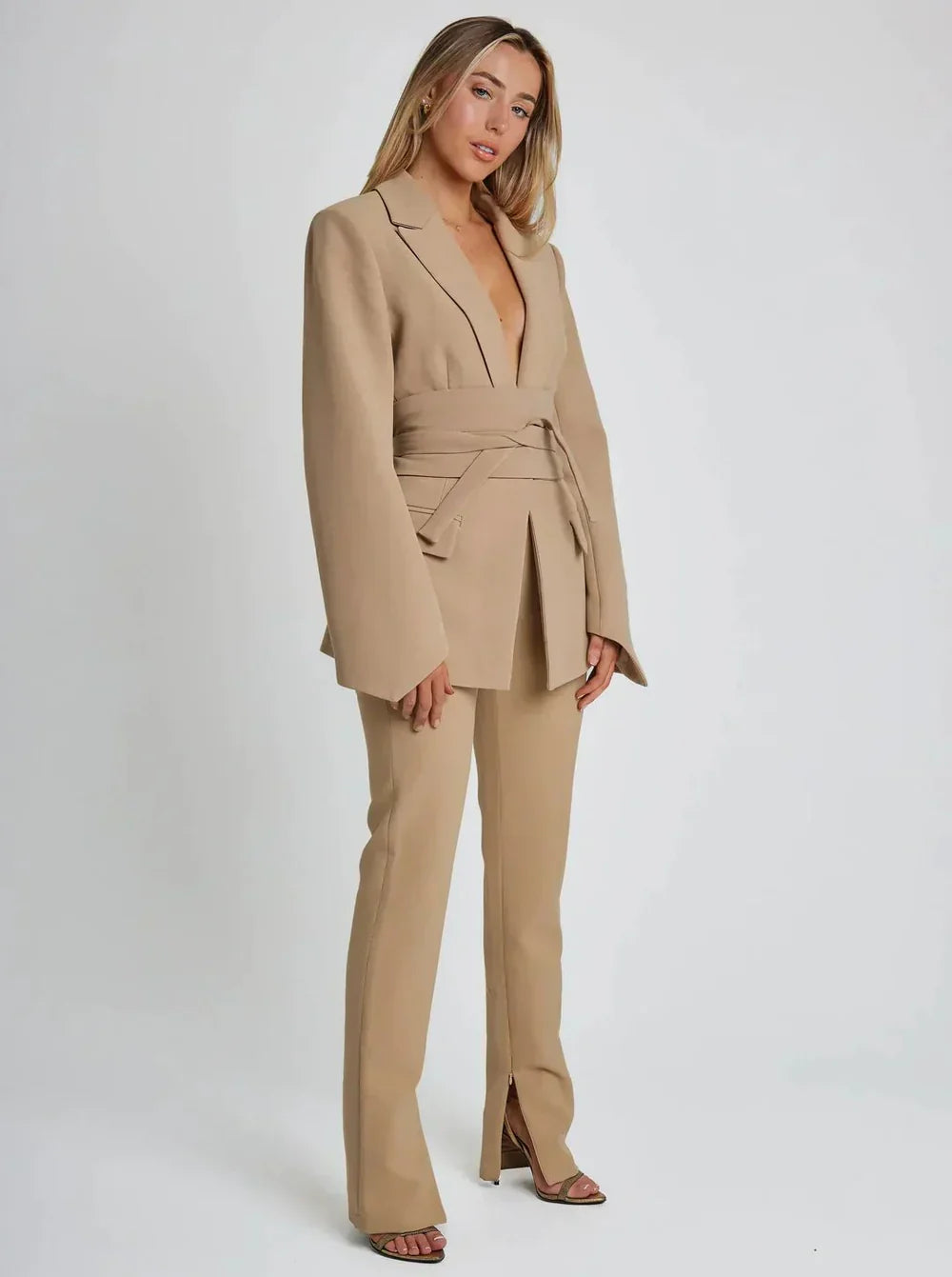 Talia | Blazer con cinturón