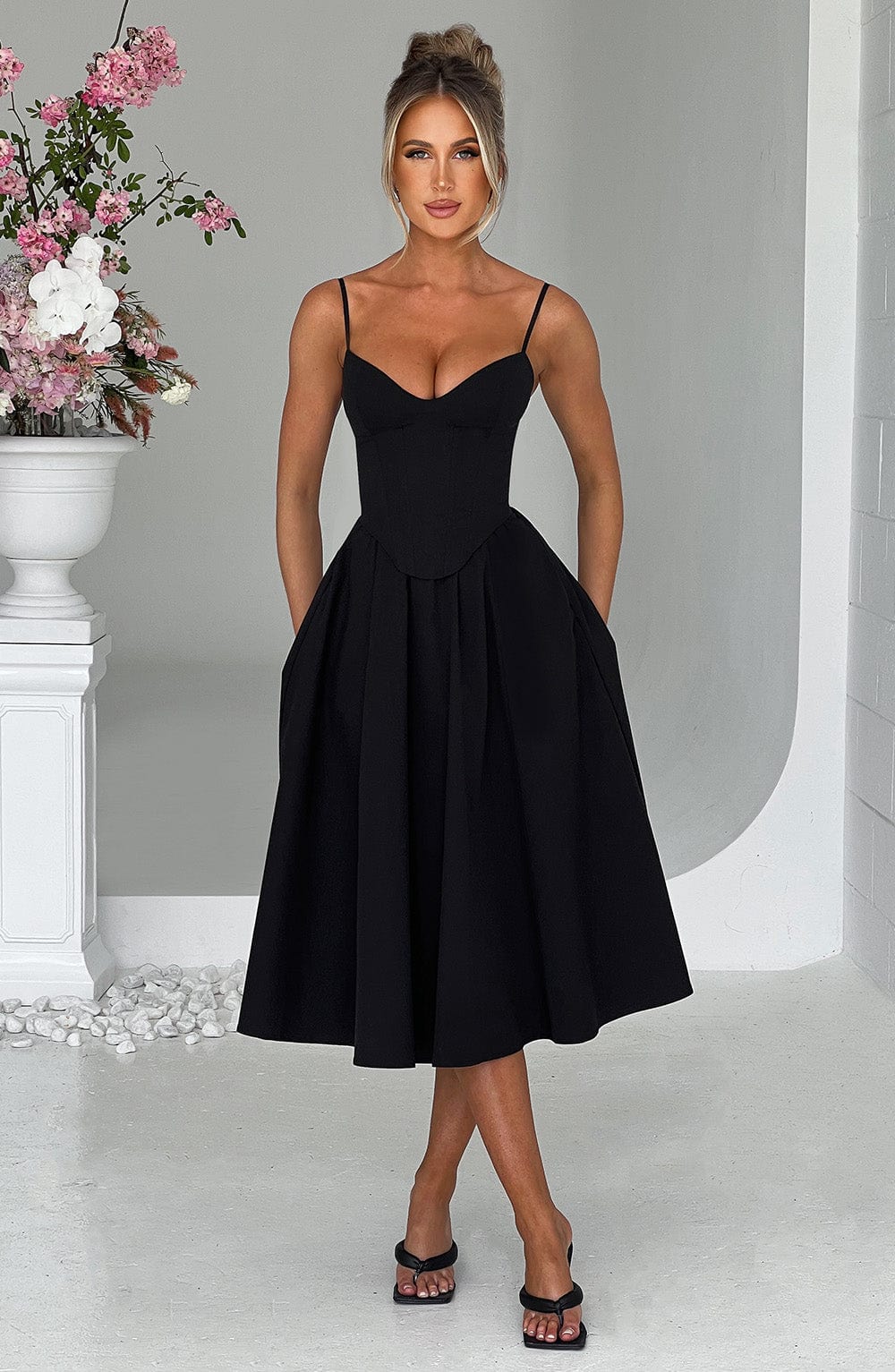 Maileen | Vestido midi estilo corsé